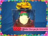 Mini bolo de natal com decoração de papai noel