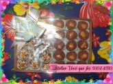 Caixa decorada com 30 unidades de doces finos